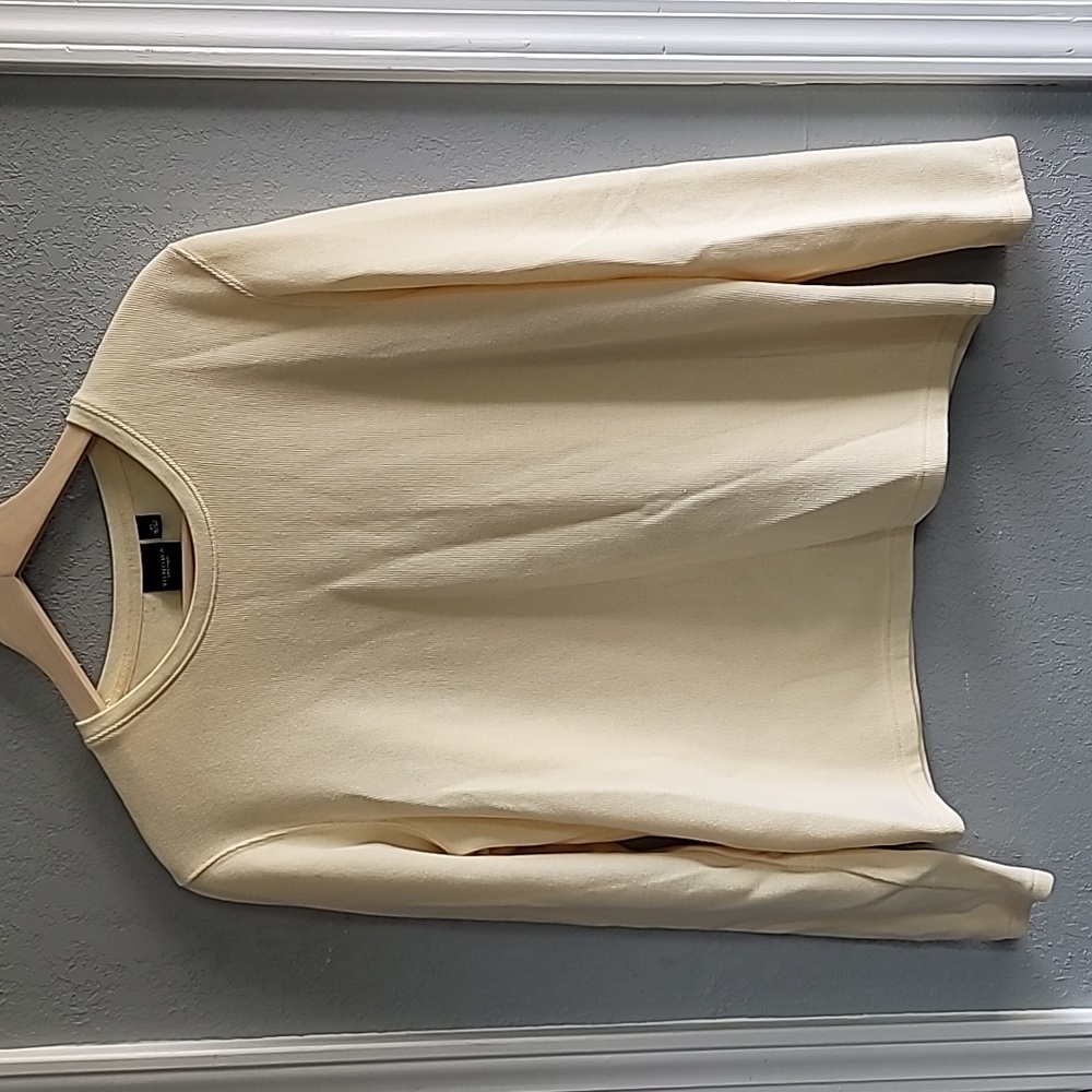 Women's Top
